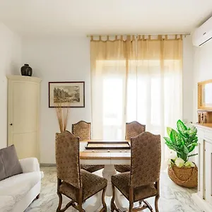  Affittacamere Casa Sabella Italia